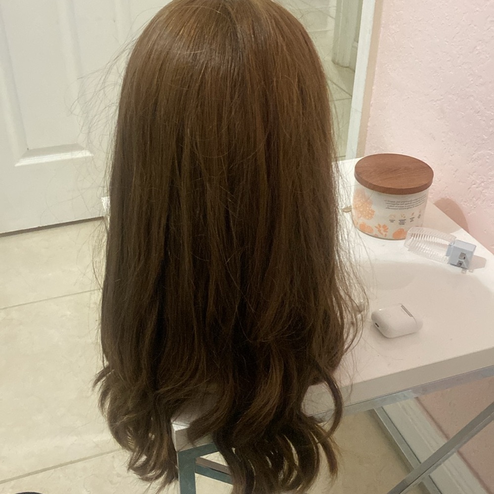 Great condition brunette skin top wig - Picture 2 of 4